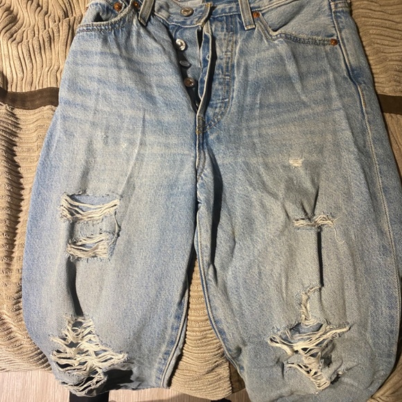 Levi's ripped jeans - Picture 3 of 3